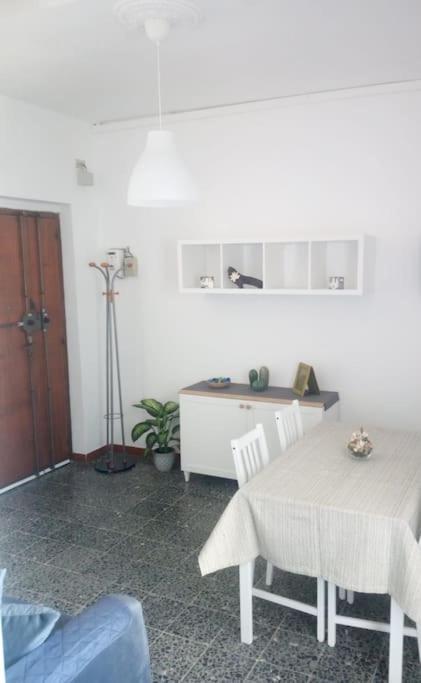 Il Girasole Apartment Каляри Екстериор снимка