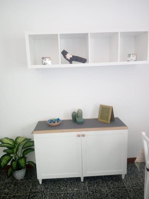 Il Girasole Apartment Каляри Екстериор снимка