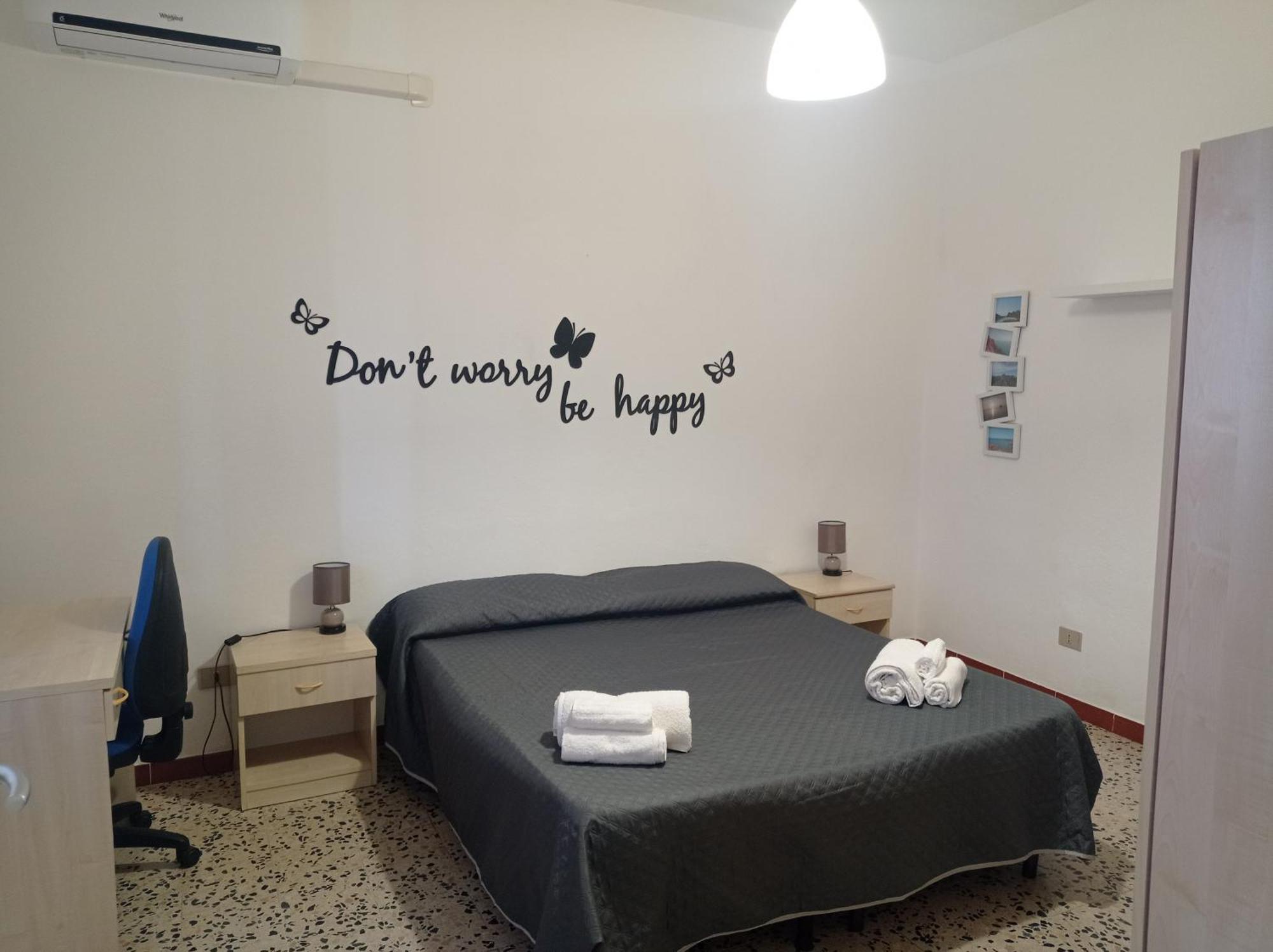 Il Girasole Apartment Каляри Екстериор снимка